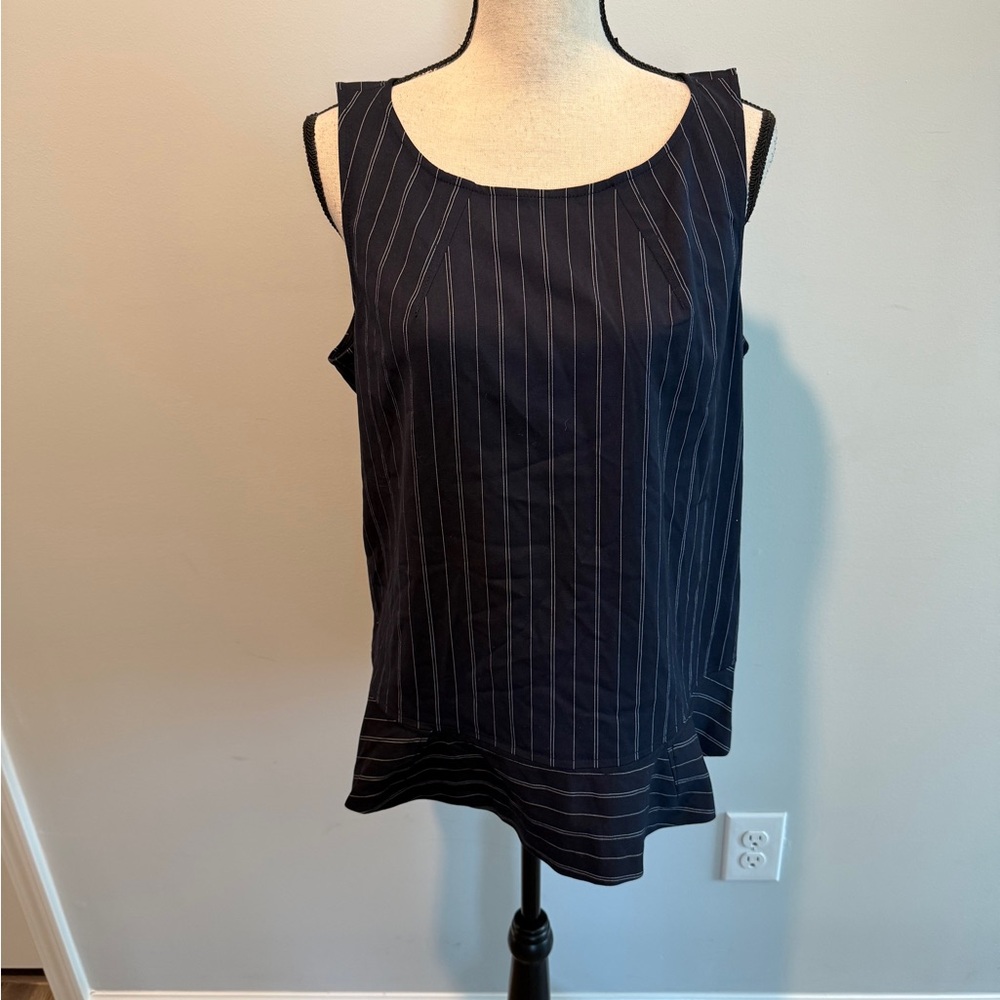 Banana Republic Navy Blue Stripe Sleeveless Blouse Women’s size 14 NWT